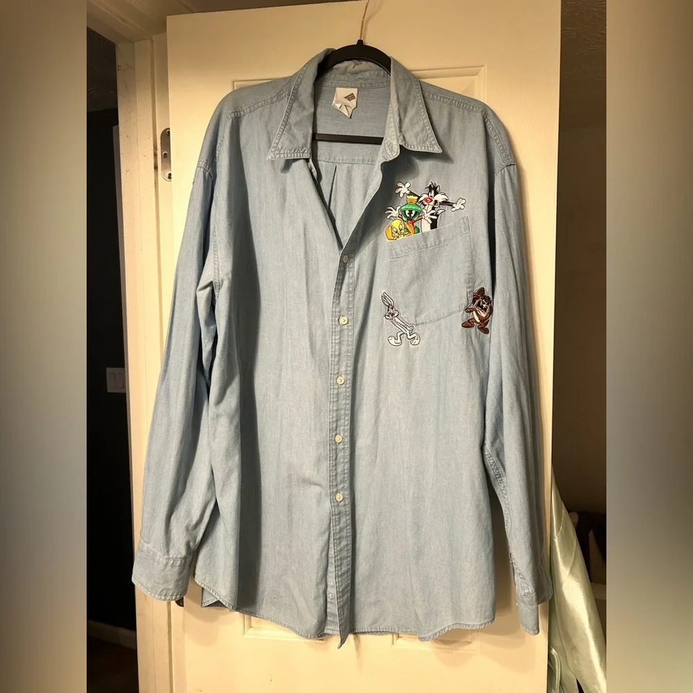 Vintage 90’s Looney Tunes Warner Bros Studio Store Denim Jean Shirt XL - Picture 2 of 7